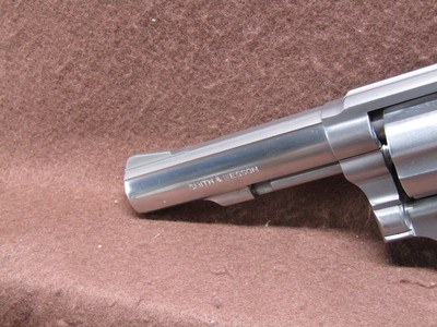 Smith & Wesson 64-5 Stainless 38 SPL 6 Shot DA/SA 4