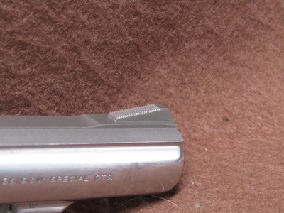 Smith & Wesson 64-5 Stainless 38 SPL 6 Shot DA/SA 4