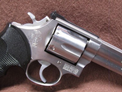 Smith & Wesson 686 357 Mag Combat 6 Shot DA/SA 6
