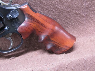 Smith & Wesson 586 Combat 357 Mag 6 Shot DA/SA 6