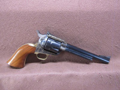 A Uberti 1873 Cattleman 44 Mag 6 Shot SA 7.5