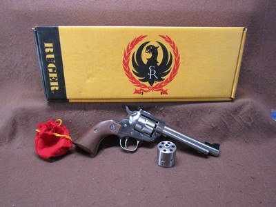 Ruger NM Single Six Convert 22 LR/Mag 6 Shot SA 5.5