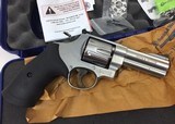 Smith & Wesson 610 10mm SS 12463 - 4 of 4