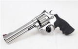Smith & Wesson 629-4 Classic DX 44 Mag - 1 of 6