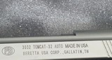 Beretta 3032 Tomcat Two tone .32 pop top JS32002 - 2 of 4