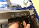 Colt 1911 Government 45 ACP two tone O1991 - 3 of 6