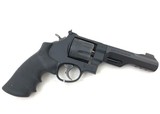 Smith & Wesson 327 357 Mag 170269 - 4 of 5