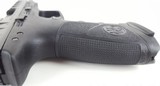 Beretta APX 9mm 2 x 17+1 Black JAXF921 - 7 of 17