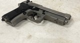 Beretta 92FS Compact Stainless 9mm 13+1 - great condition - 13 of 18