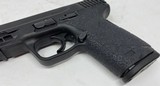 Smith & Wesson M&P9 2.0 Compact 15+1 9mm w/ night sights - 8 of 15