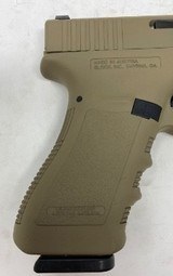 Glock 22 Gen 3 .40 S&W FDE 15+1 w/ night sights - great condition! - 13 of 17