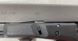 Glock 22 Gen 4 .40 S&W 15+1 w/ one magazine - great condition! - 5 of 15