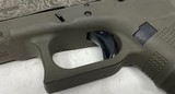 Glock 22 G22 Gen 4 .40 S&W w/ OD Green custom finish - excellent condition! - 8 of 19