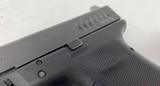 Glock 17 RTF2 9mm G17 w/ 'fish gill' cocking serrations - good condition - 5 of 13