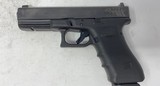 Glock 17 RTF2 9mm G17 w/ 'fish gill' cocking serrations - good condition - 3 of 13