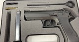 Magnum Research Baby Desert Eagle II 9mm w rail IWI Steel - 3 of 15