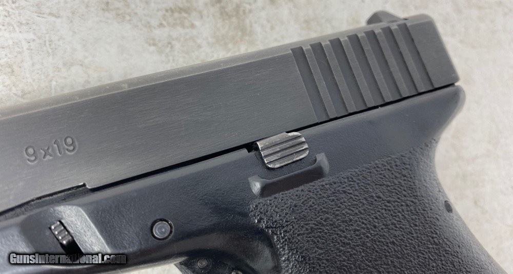 Glock 17 Gen1 9mm 4.49 17rd Pistol