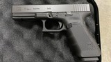 Glock 17 Gen 4 9mm Luger 17rd - used excellent condition! - 2 of 4