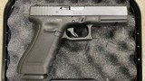 Glock 17 Gen 4 9mm Luger 4.49