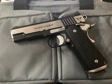 Wilson Combat Vickers Elite Commander 1911 45 ACP
Two-tone - 2 of 3