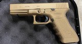Glock 17 Gen 3 9mm Luger 17rd 4.49in Bronze finish - used excellent! - 3 of 3