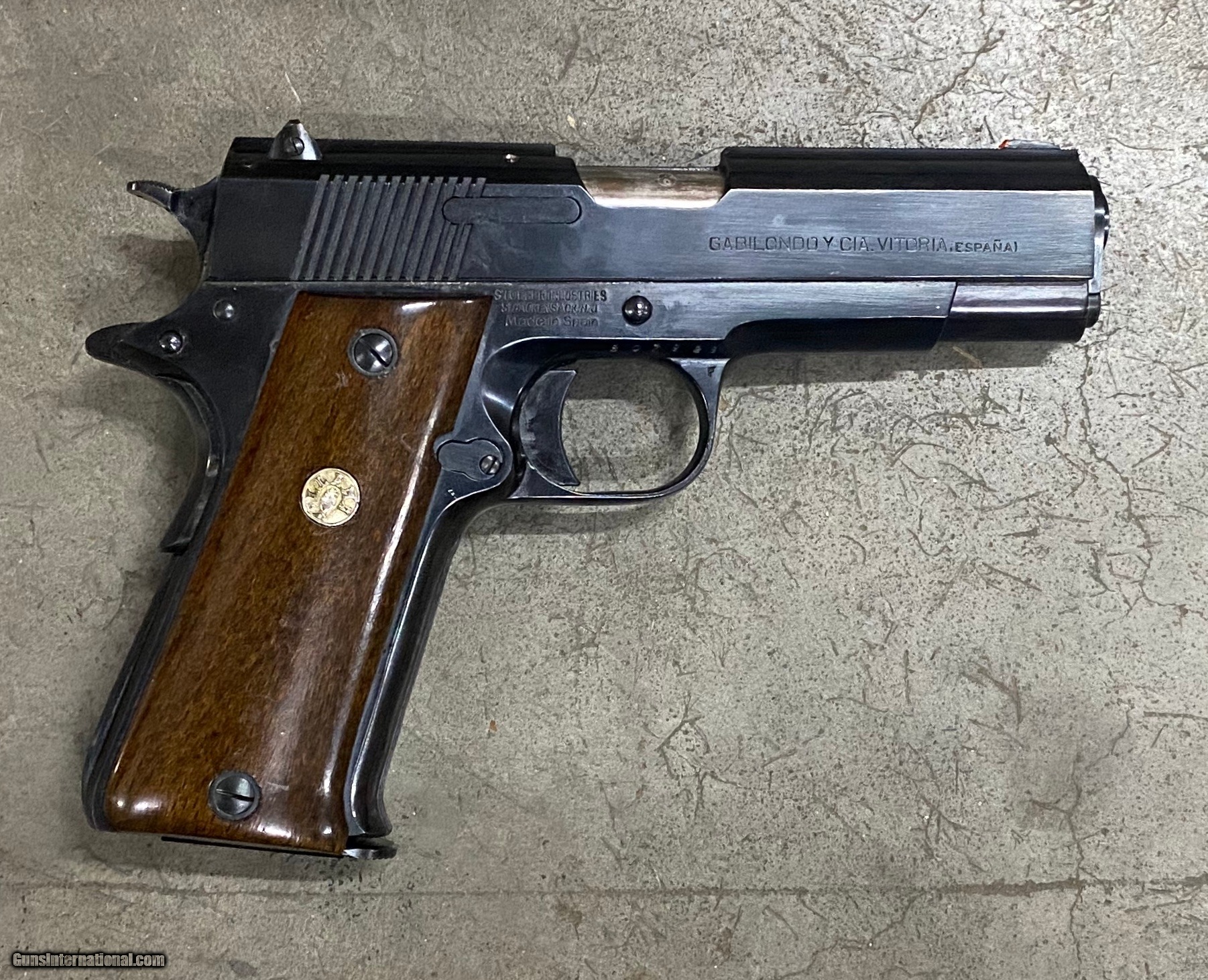 Llama 1911 9mm Commander