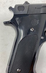 Smith & Wesson Model 59 9mm Luger 17+1 4