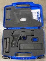 Sig Sauer P226 40 S&W w/Box 855 - 1 of 2