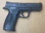 Police Trade Smith & Wesson M&P 40 S&W 2374 - 2 of 8