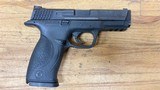 Used Smith & Wesson M&P 40 40 S&W 15 rd Night Sights - 1 of 1