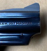 Smith & Wesson 19-5 357 Mag 2.5