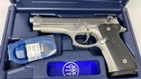 Used Beretta 92 FS 9x19 One Mag Rubber Grip - 1 of 4