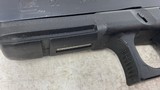 Glock 22 Gen 3 .40 S&W G22 night sights - used - 6 of 8