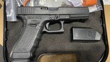 Used Glock 22 G22 Gen 3 40 S&W 15 rd Night Sights - 1 of 1