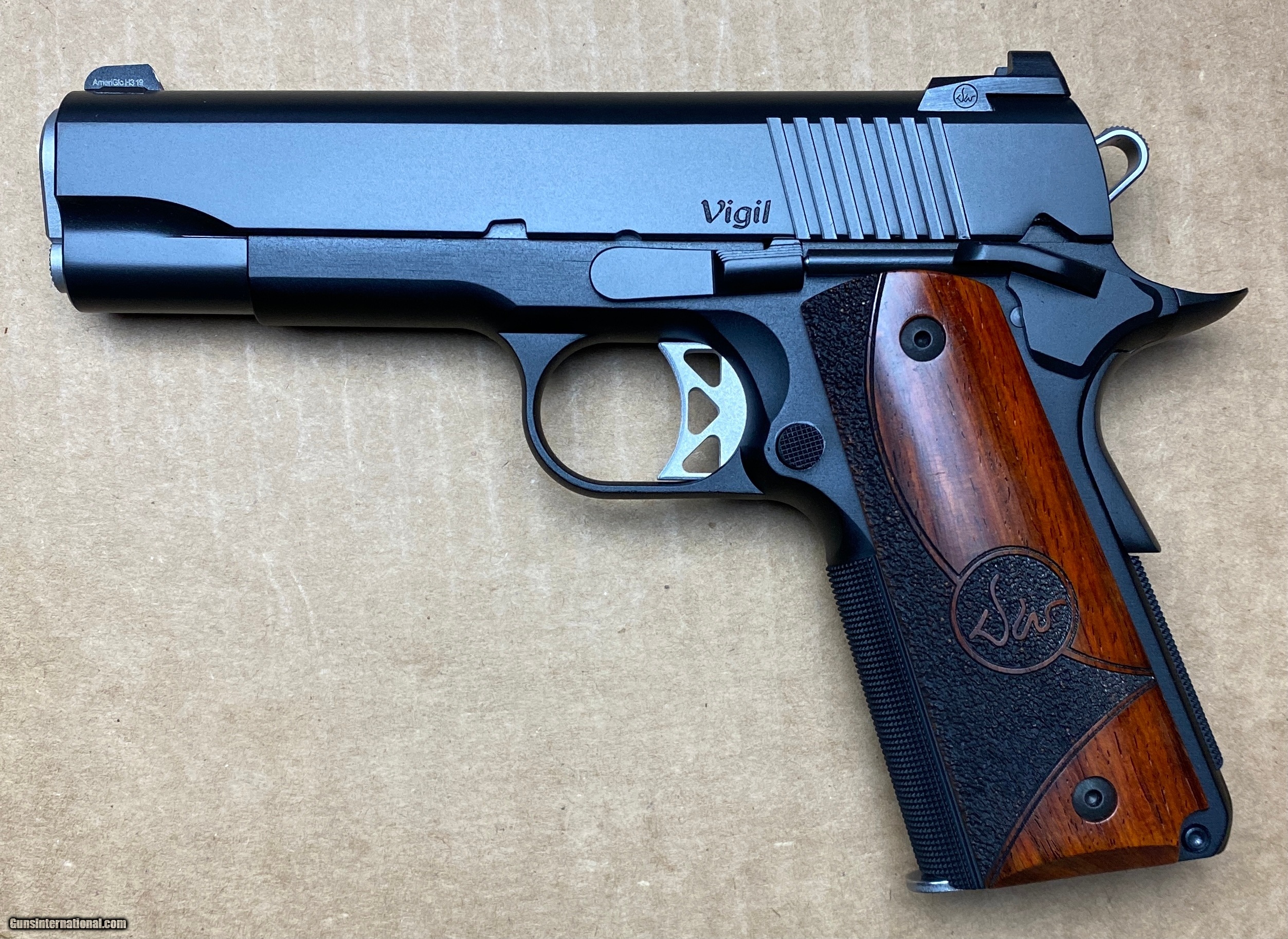 Sample Blem Dan Wesson Vigil 1911 9mm Commander 4.25