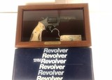 Smith & Wesson Model 19-5 Bicentennial Commemorative - 2 of 11