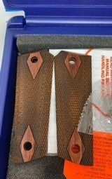 Gustave Young Colt .45 ACP Series 70 Gov't Engraved 1911 BEAUTIFUL - 3 of 8