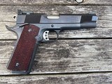 Les Baer Premier II Tactical 5 inch 1911 w/ ADJ NS - 1 of 3