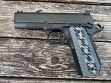 Display CZ USA Dan Wesson ECP 45 1911 Commander 01884 - 1 of 3