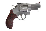 Smith & Wesson 629 Deluxe 44 Mag 3