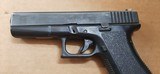 Used Gen 2 Glock 17 - Very Good Condition! - 3 of 4
