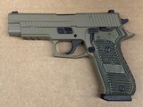 Used Sig Sauer 220 Scorpion 45 ACP 8 Round Capacity 220R-45-SCPN - 2 of 3
