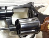 Colt Diamondback 1976 .38 Spl. 4” Blued Barrel Original box and papers - 6 of 8