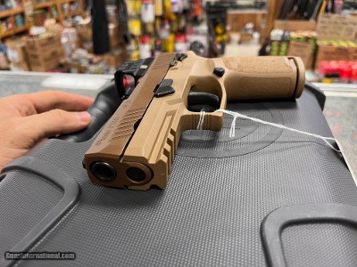 USED SIG Sauer P320 M18 9mm Coyote Pistol with Holosun SCS-320 Green Dot & Manual Safety - Image 8 of 10