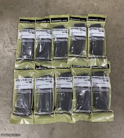 10 Magpul PMAGS AR-15 30rd MAG571-BLK & Caldwell Mag Charger Tac-30 G.P. Bundle
