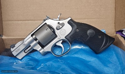 Used Smith & Wesson 986 9mm Performance Center 2.5