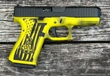 Glock 19 Gen 5 9mm MOS Optics Ready Gadsden Flag 15 Round Capacity PA195S204MOS-GADFL - 1 of 2