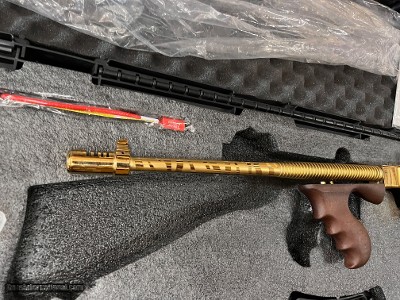 Blem Auto Ordnance Thompson 1927A1 Deluxe 45 ACP Gold Tiger Stripe Tommy Gun - Image 7 of 18