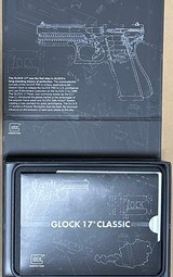Pre Owned Lipsey's Exclusive Glock 17 Classic Gen 1 9mm Original Style Box G17 P81756203C1 - 2 of 4