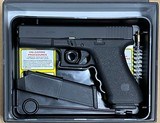 Pre Owned Lipsey's Exclusive Glock 17 Classic Gen 1 9mm Original Style Box G17 P81756203C1 - 1 of 4